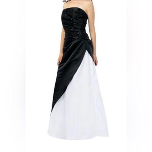 Vintage Y2K Prom Dress Size 9/10 Black & White Strapless Satin Tulle Ruched